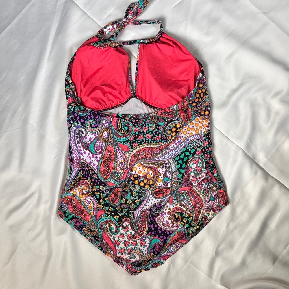 Kenneth Cole Reaction 2X Colorful Paisley Geometric One Piece Swimsuit - Picture 4 of 8